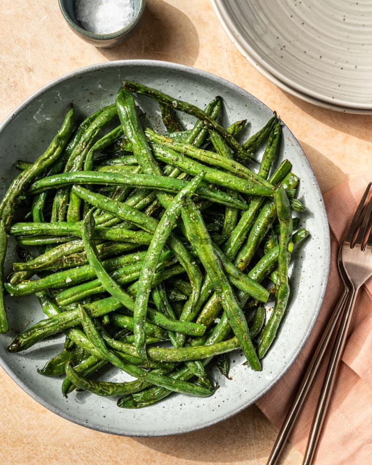 Air Fryer Green Beans Recipe (Quick and Easy) | Kitchn